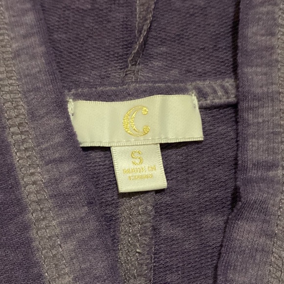 Cute purple long sleeve shirt. - Picture 2 of 3